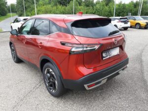 Nissan Qashqai 1.3 DIG-T MHEV N-Connecta Xtronic *Facelift*, Rückseite