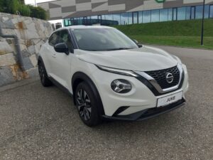 Nissan Juke 1.0 DIG-T Acenta Benziner, Ansicht seitlich