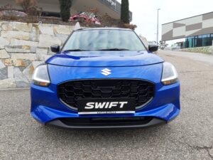NEW SUZUKI SWIFT 1.2 HYBRID SHINE, Ansicht von vorne
