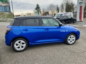 NEW SUZUKI SWIFT 1.2 HYBRID SHINE, Ansicht seitlich