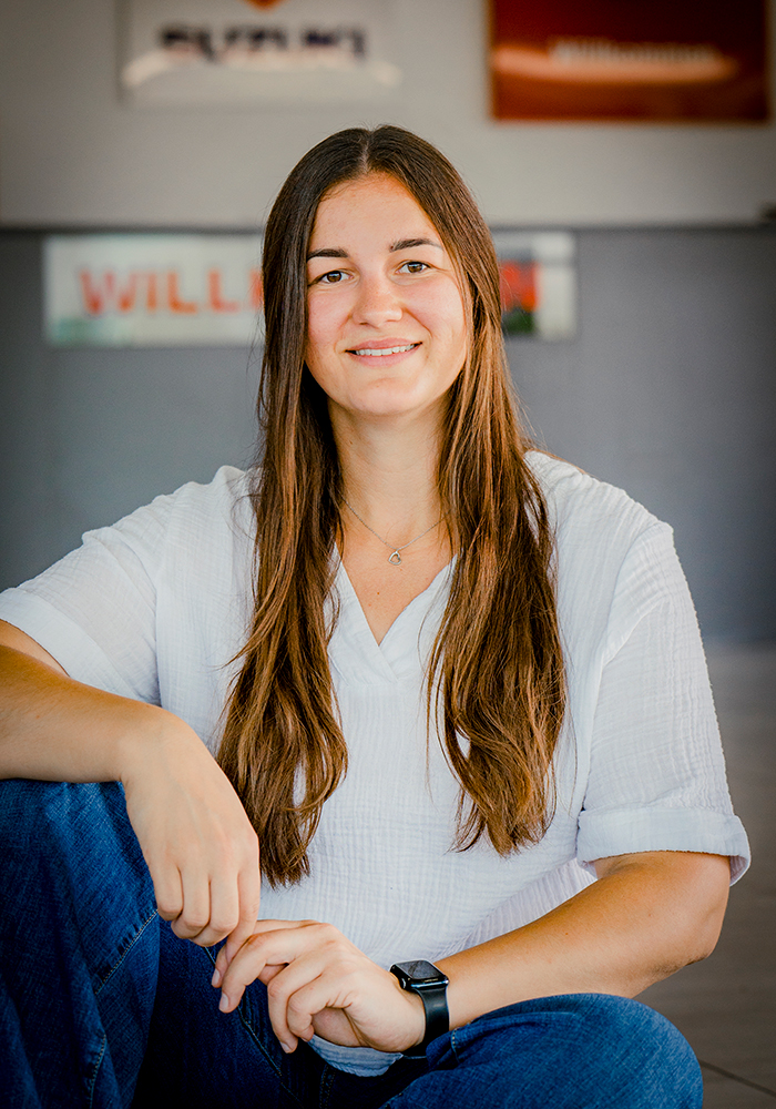Laura Zwingler